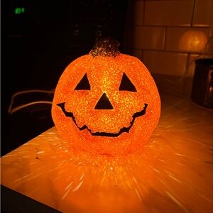 Melted plastic popcorn pumpkin light 🎃